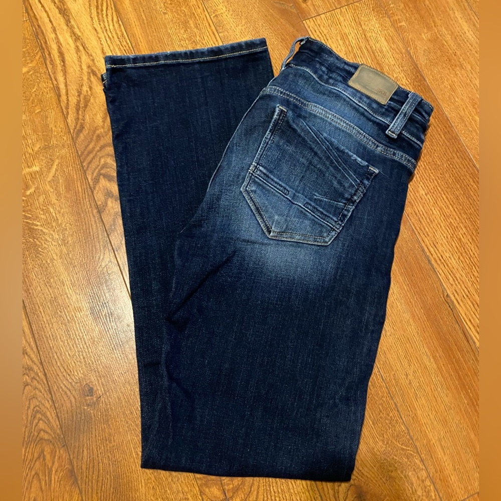 Buckle jeans